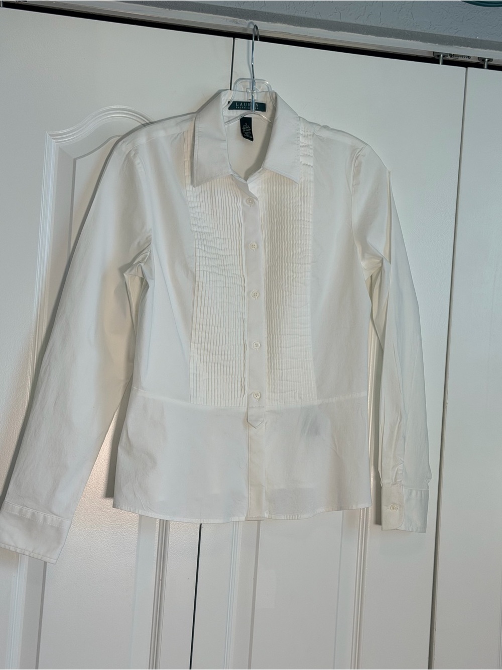 Lauren Ralph Lauren White Pleated Front Dress Shirt - women’s size 8
